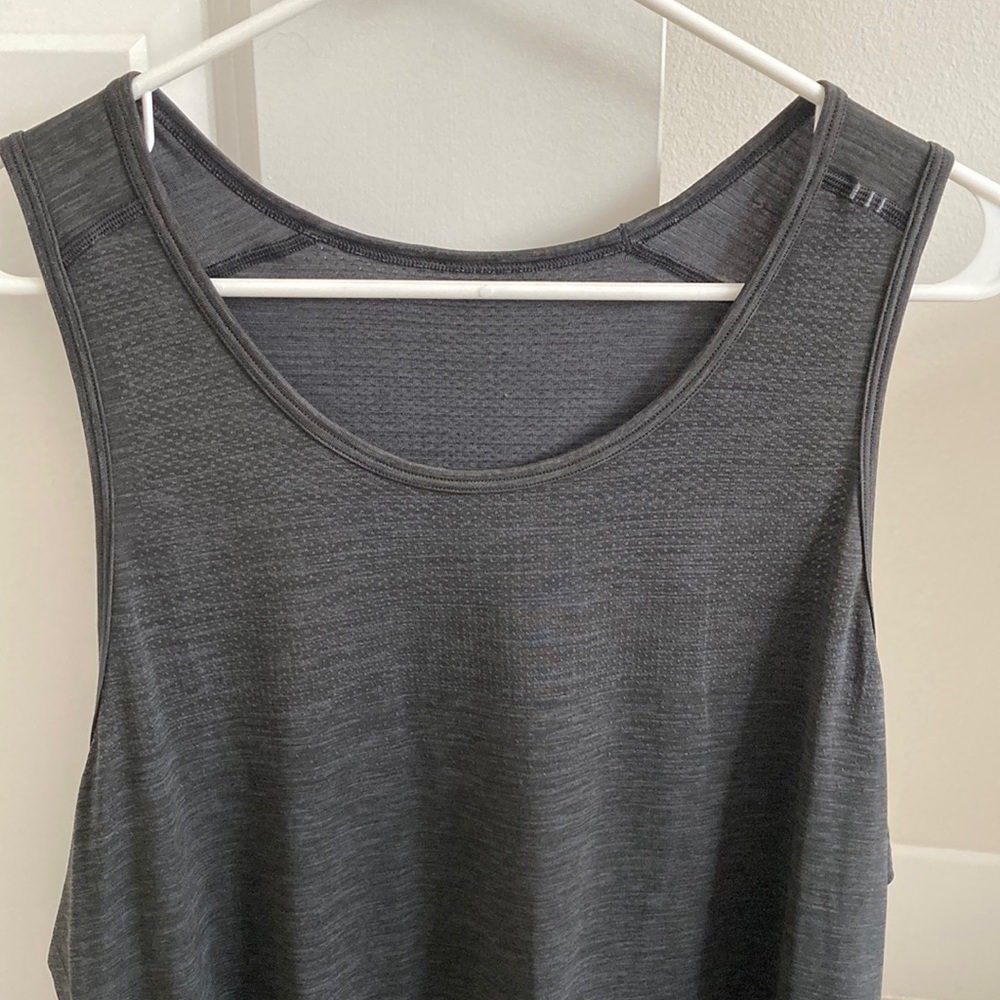 Lululemon Metal Vent Tech 2.0 Tank Top Black Men’s Large